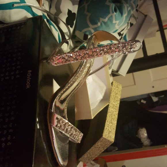 Shoes - Picture 2 of 3